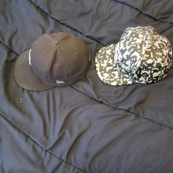 boston fitted and brooklyn snapback - Picture 4 of 4